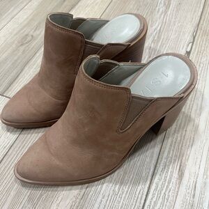 1.State Womens Tan Suede Ankle Boots Shoes 5 Medium. Condition is Pre-owned.